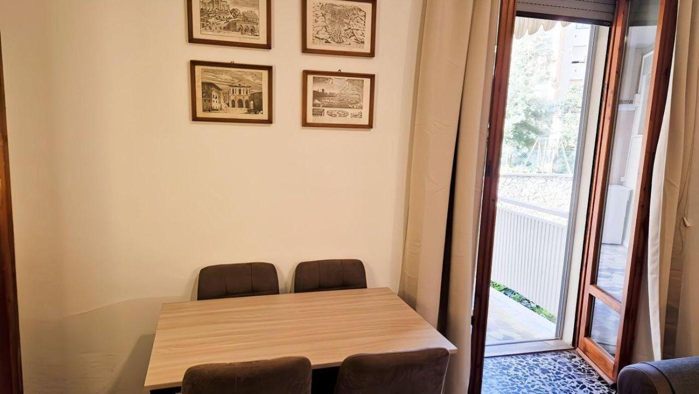Nuovo-grazioso-appartamento-nel-cuore-di-siena